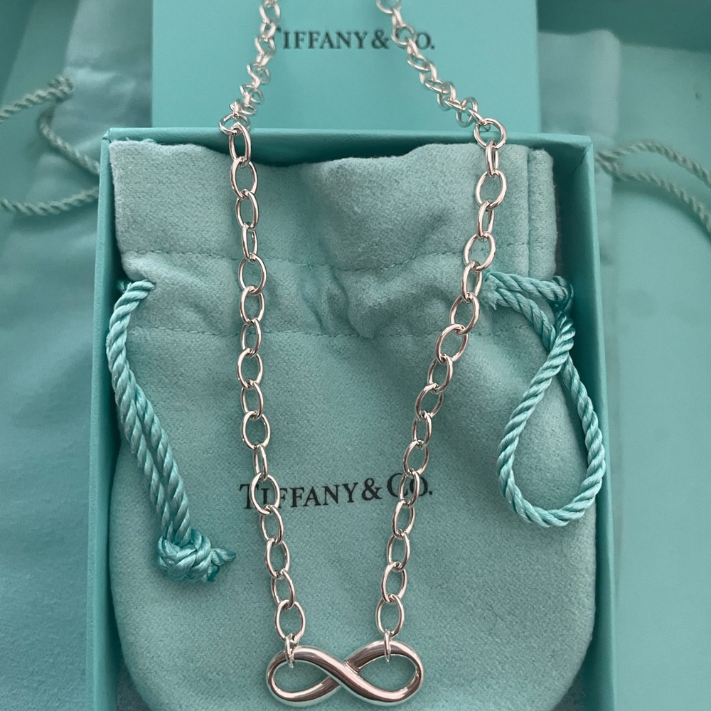 Tiffany & Co 18 inch infinity‎ necklace